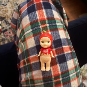 NYC series Sonny Angel big apple mud